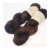 WestWooly merino SW 325, er et superblødt, lækkert og robust garn, og det kan bruges til utallige formål som sweatre, sjaler og ikke mindst strik til børn. Garnet er hårdt spundet af lange og bløde fibre og er derfor både blødt og kan strikkes på op til pind 4,5 mm Materiale: 100 % merino, 2-trådet, 20,5 mic Vejledende pinde: 3,5-4,5 mm Vejledende strikkefasthed: 22-30 masker pr 10 cm Løbelængde: 325 m pr fed a' 100 g Jeg håndfarver alle fed i små partier, husk derfor at bestille fed nok til dit projekt Vær opmærksom på, at farven på billedet kan afvige en smule fra virkeligheden, da det afhænger af skærmens farvekalibrering. Der kan således også være nuanceforskelle fra skærm til skærm. Håndfarvet garn er et spændende og interessant materiale at arbejde med.  Alle fed er farvet i hånden og helt unikke.Derfor vil der opleves forskelle i de enkelte fed. Når du strikker med håndfarvet garn, kan du med fordel strikke med to forskellige nøgler på samme tid. Strik eks. 2-5 omgange med hvert nøgle, hvormed du  