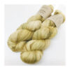Merino SW 100 % single er et blødt og håndfarvet garn farvet i smukke farver. Garnet er 1-trådet og velegnet til utallige formål, sjaler, sweatre m.v. Hvis du ønsker at strikke på rundpind, bør garnet anvendes med en følgetråd, da den kan dreje, grundet tråden er 1-trådet. Løbelængde 650 m. på 100 g og et garn der kan benyttet både alene eller som en følgetråd. Vejledende pinde: 2-3 mm, Vejledende strikkefasthed: 32-40 masker pr 10 cm Jeg håndfarver alle fed i små partier, husk derfor at bestille fed nok til dit projekt, så du får nøjagtigt samme udtryk i hele arbejdet.