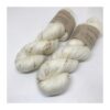 WestWooly merino SW 325, er et superblødt, lækkert og robust garn, og det kan bruges til utallige formål som sweatre, sjaler og ikke mindst strik til børn. Garnet er hårdt spundet af lange og bløde fibre og er derfor både blødt og kan strikkes på op til pind 4,5 mm Materiale: 100 % merino, 2-trådet, 20,5 mic Vejledende pinde: 3,5-4,5 mm Vejledende strikkefasthed: 22-30 masker pr 10 cm Løbelængde: 325 m pr fed a' 100 g Jeg håndfarver alle fed i små partier, husk derfor at bestille fed nok til dit projekt Vær opmærksom på, at farven på billedet kan afvige en smule fra virkeligheden, da det afhænger af skærmens farvekalibrering. Der kan således også være nuanceforskelle fra skærm til skærm. Håndfarvet garn er et spændende og interessant materiale at arbejde med.  Alle fed er farvet i hånden og helt unikke.Derfor vil der opleves forskelle i de enkelte fed. Når du strikker med håndfarvet garn, kan du med fordel strikke med to forskellige nøgler på samme tid. Strik eks. 2-5 omgange med hvert nøgle, hvormed du  