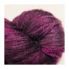 WestWooly Merino/silke er et garn med en silkens glans og kølende egenskab samt merino uldens blødhed. Garnet kan og kan anvendes til utallige former for strik eks. sweatre, sjaler m.fl Alle garnbaser er selvfølgelig mulesingfrit. Materiale: 75 % merino SW , 2-trådet, 20,5 mic, morbærsilke 25 % Vejledende pinde: 2-3 mm Vejledende strikkefasthed: 32 masker pr 10 cm Løbelængde: ca 80 m fed a' 10 g Vaskeanvisning: håndvask, gerne i uldsæbe, kan centrifugeres i maskine – tørres liggende Jeg håndfarver alle fed i små partier, husk derfor at bestille fed nok til dit projekt Vær opmærksom på, at farven på billedet kan afvige en smule fra virkeligheden, da det afhænger af skærmens farvekalibrering. Der kan således også være nuanceforskelle fra skærm til skærm. Håndfarvet garn er et spændende og interessant materiale at arbejde med.  Alle fed er farvet i hånden og helt unikke.Derfor vil der kunne opleves forskelle i de enkelte fed. Når du strikker med håndfarvet garn, kan du med fordel strikke med to forskellige nøgler på samme tid. Strik eks. 2-5 omgange med hvert nøgle, hvormed du  