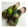 WestWooly Fat Mohair er et tykt mohairgarn i en dejlig tykkelse. Dette garn er enormt blødt med en god fylde og kan bruges i mange sammenhænge, som eks de lune sweatre på større pinde. Garnet kan bruges alene eller sammen med en tråd ufarvet merino, merino/Tencel, Merino/silke eller merino single. Jeg håndfarver alle fed i små partier, husk derfor at bestille fed nok til dit projekt Fiberindhold: 78% kid mohair, 13% merino, 9% nylon Anbefalet pind: 7-10 mm Løbelængde: 200 meter / 100 g i hvert fed Vaskeanvisning: håndvask 30 grader, gerne med uldsæbe, slynges vaskepose i maskine, tørres liggende Håndfarvet garn er et spændende og interessant materiale at arbejde med.  Alle fed er farvet i hånden og helt unikke.Derfor vil der opleves forskelle i de enkelte fed. Når du strikker med håndfarvet garn, kan du med fordel strikke med to forskellige nøgler på samme tid. Strik eks. 2-5 omgange med hvert nøgle, hvormed du  